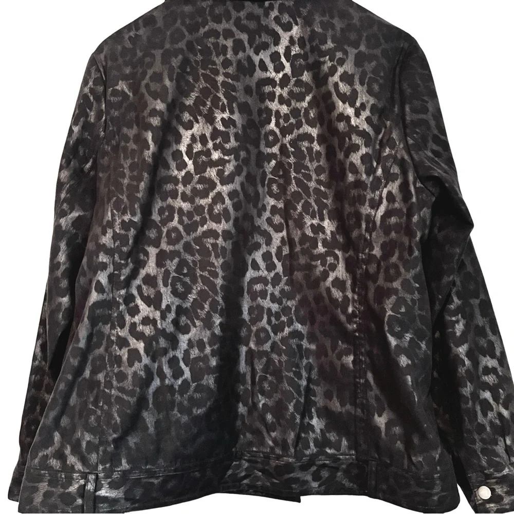 Stylish Black and Gray Leopard Print Zip Up Jacket - Picture 4 of 7